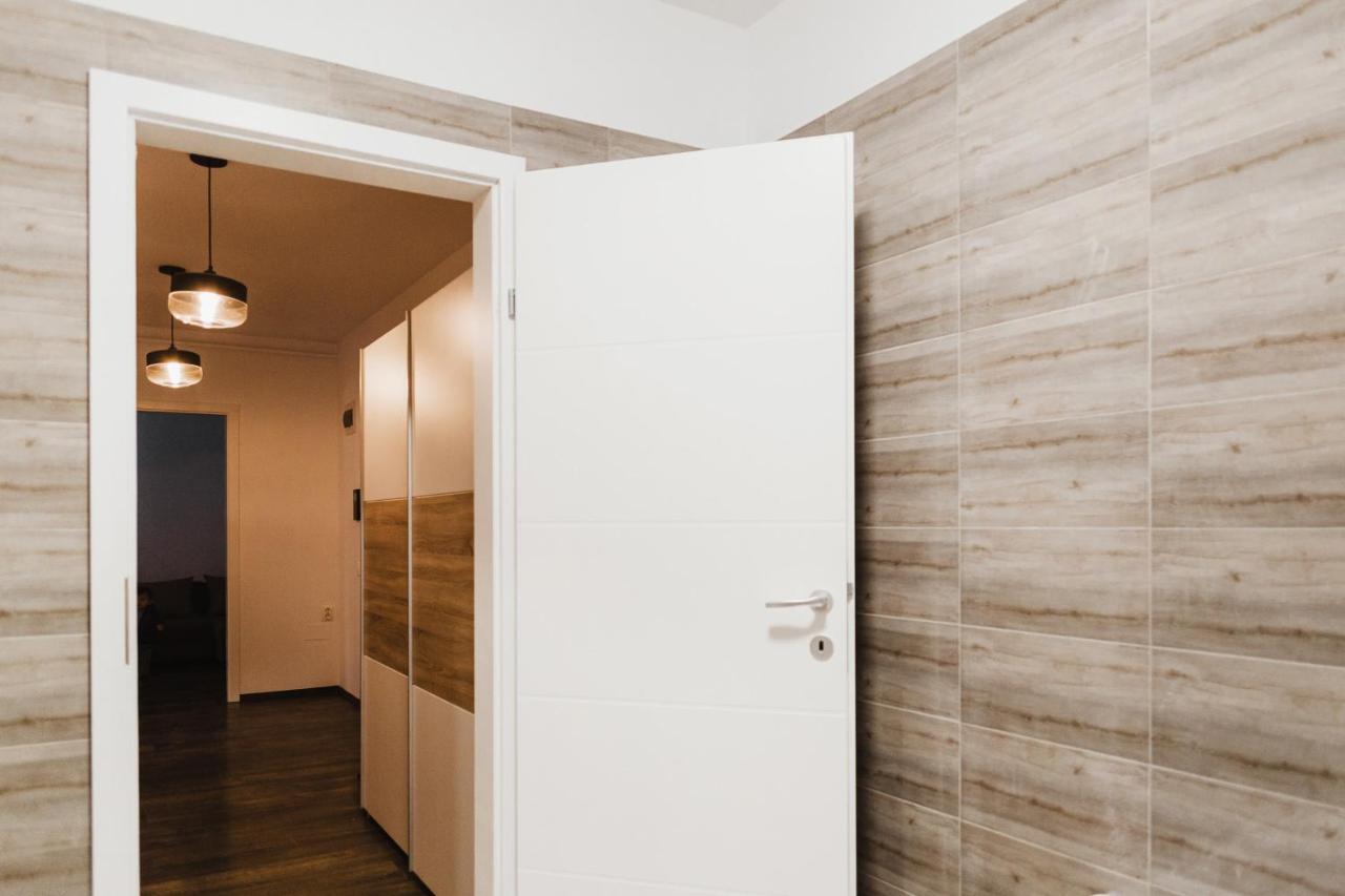 One Room Apart T3 With Free Parking Cluj-Napoca Exterior foto